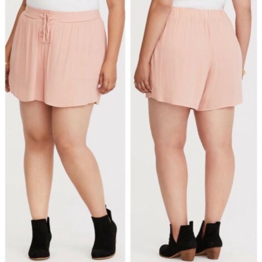 Torrid Blush Flowy Shorts - 2X